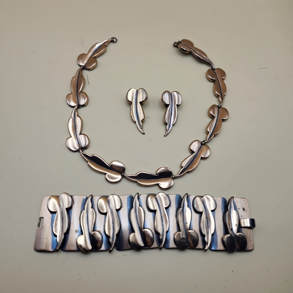 Renoir Vintage Copper fifteen inch necklace Bracelet and clip earrings